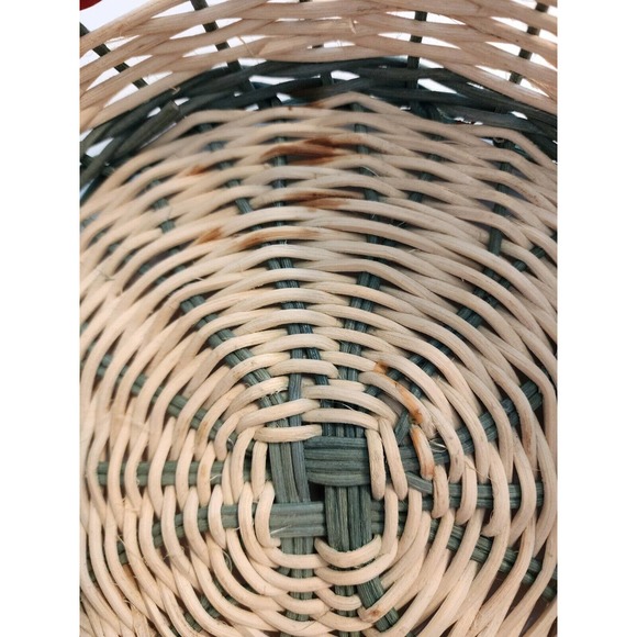 Vitg Wicker Basket with Side Fruit Cut-Outs & Handles(Measurement in Descrption) - Picture 5 of 5
